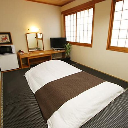 Hotel Livemax Budget Naha Tomarikou Exterior photo