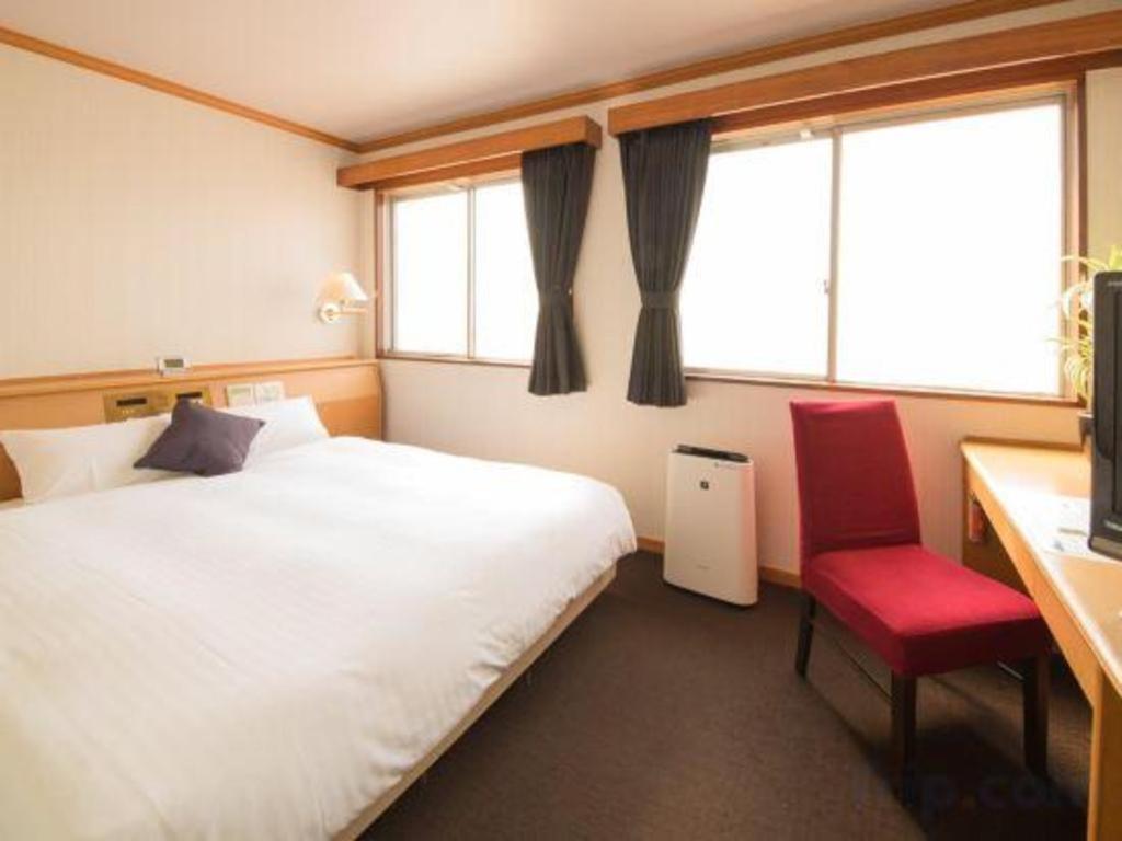 Hotel Livemax Budget Naha Tomarikou Exterior photo